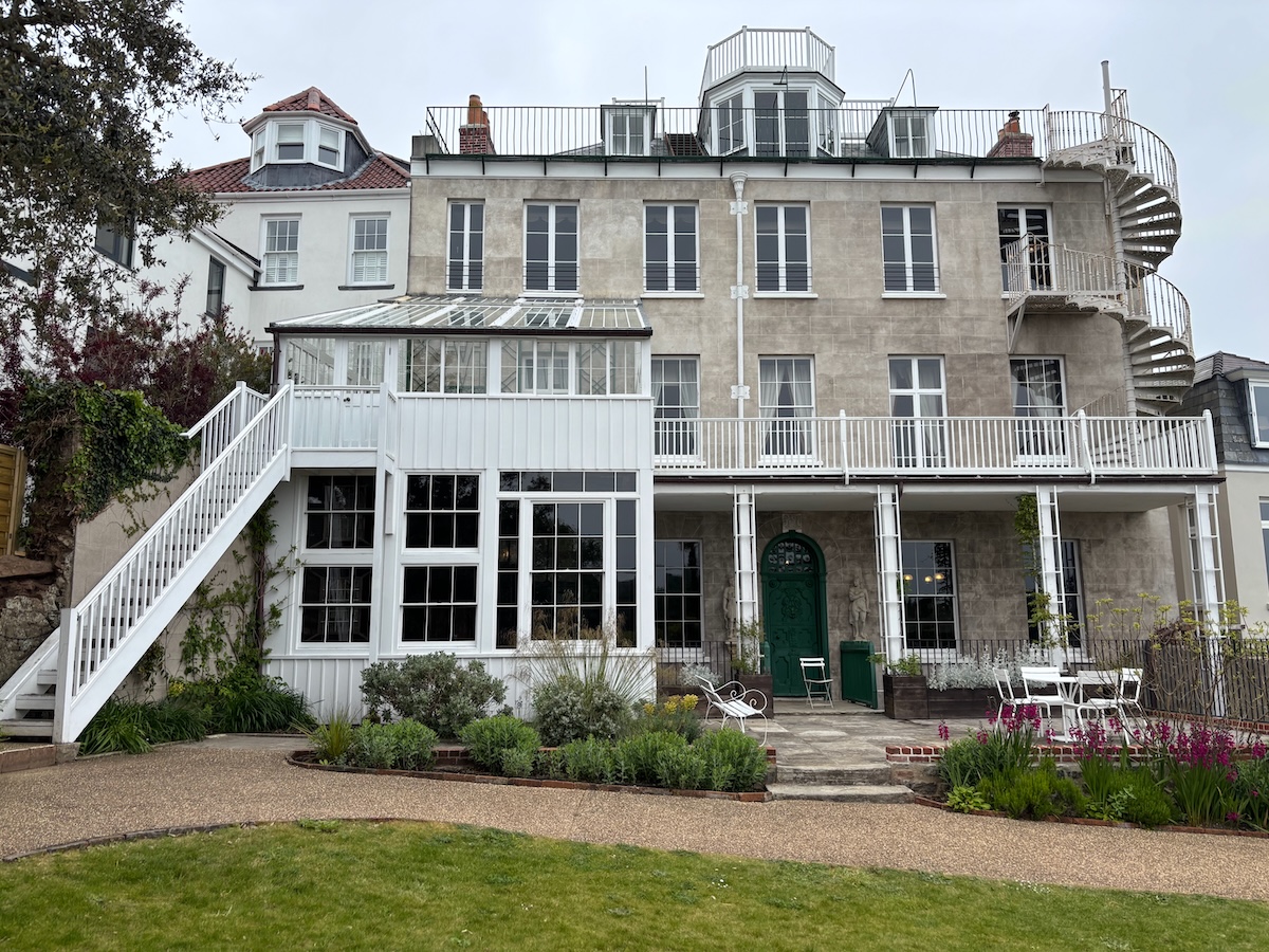 Hauteville House vue depuis le jardin